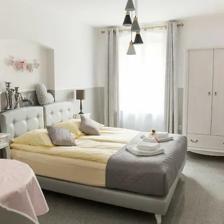 Pod Jedynka - Sikorskiego 3/1 *